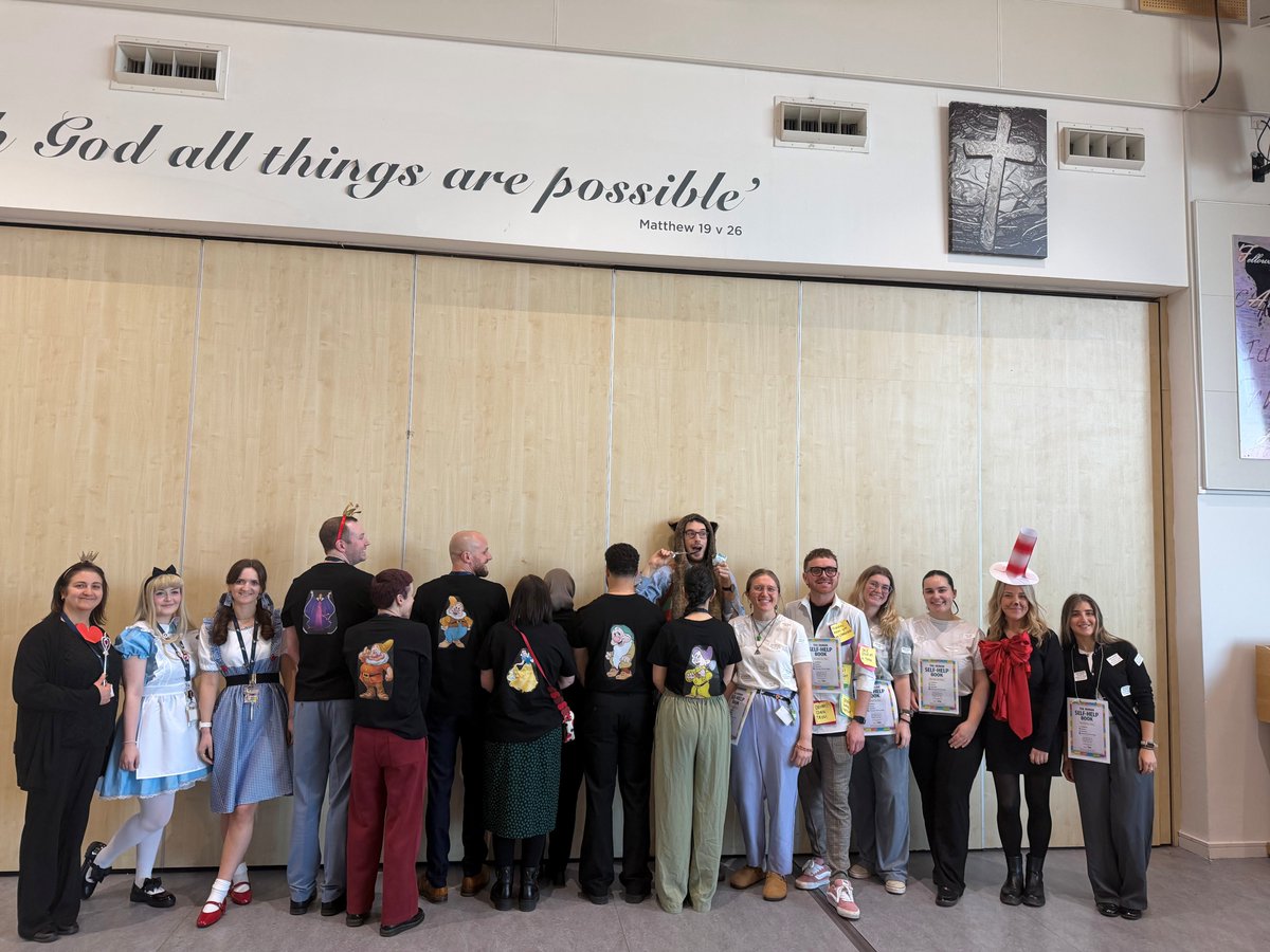 #WorldBookDay at one of our @CranmerTrust  schools.📚 

This is always one of the most fun days for our trainee teachers!

#traintoteach #teachertraining #oldham #manchester