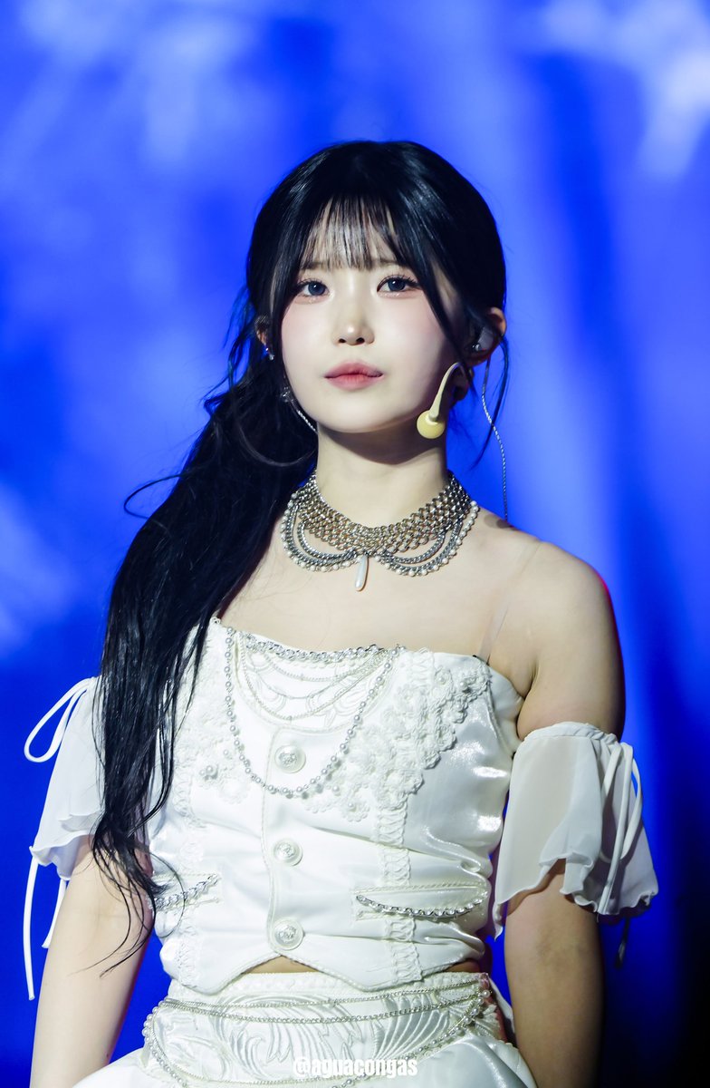 260201 
NOW TOMORROW. 앙콘 DAY 3

#프로미스나인 #fromis_9
#송하영 #SongHaYoung