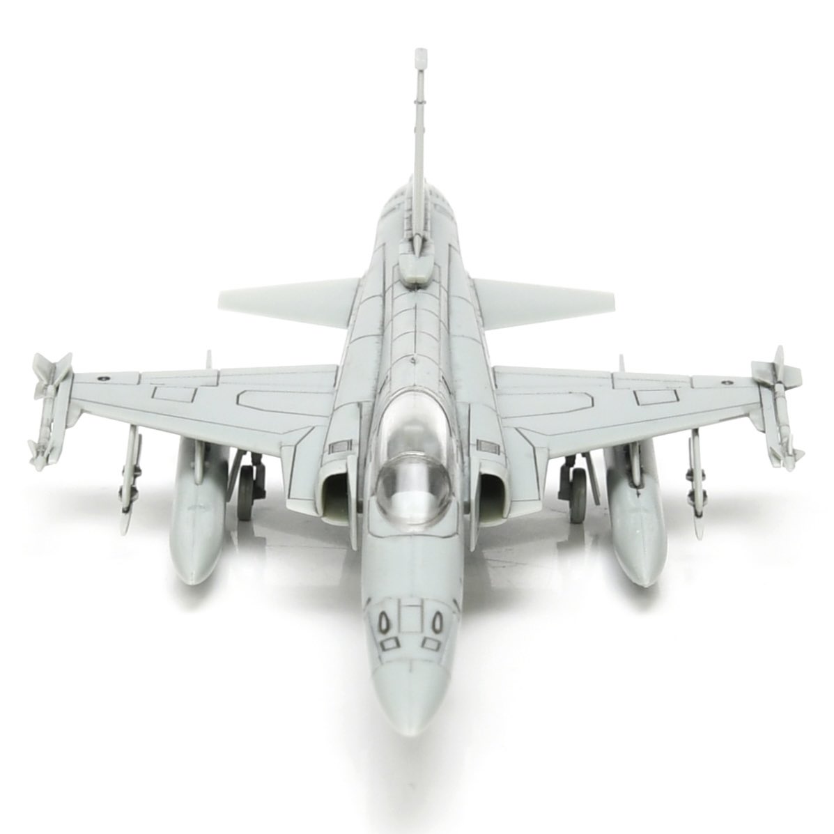 MODEL ART tweet media