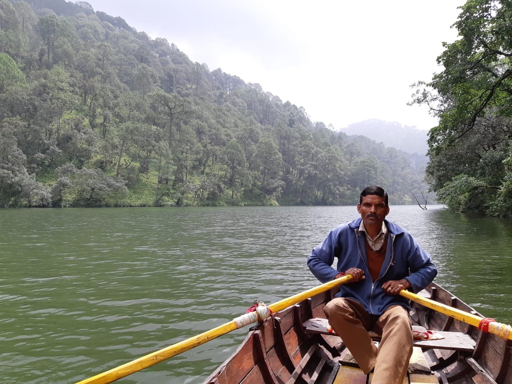 pargaien's tweet image. Nature always inspires.  
Show your favorite pic and tunes!
#natureinspires  
Lake or ताल 
Song:  ओह रे ताल मिले नदी के जल मैं youtu.be/9Za8ZtfHXXY?si…