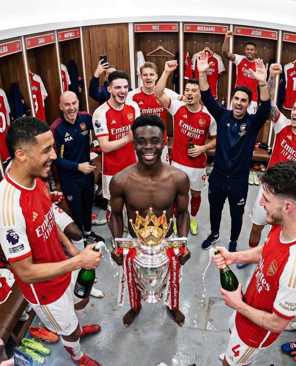 PremierBetCM's tweet image. ⚽🔥 Les gars… ça devient sérieux !

Si Arsenal gagne ses 9 matchs restants en Premier League… Ils seront champions 🏆😳

👀 Vous voyez Arsenal remporter le titre ?

#PremierLeague #Arsenal #PremierBetCM