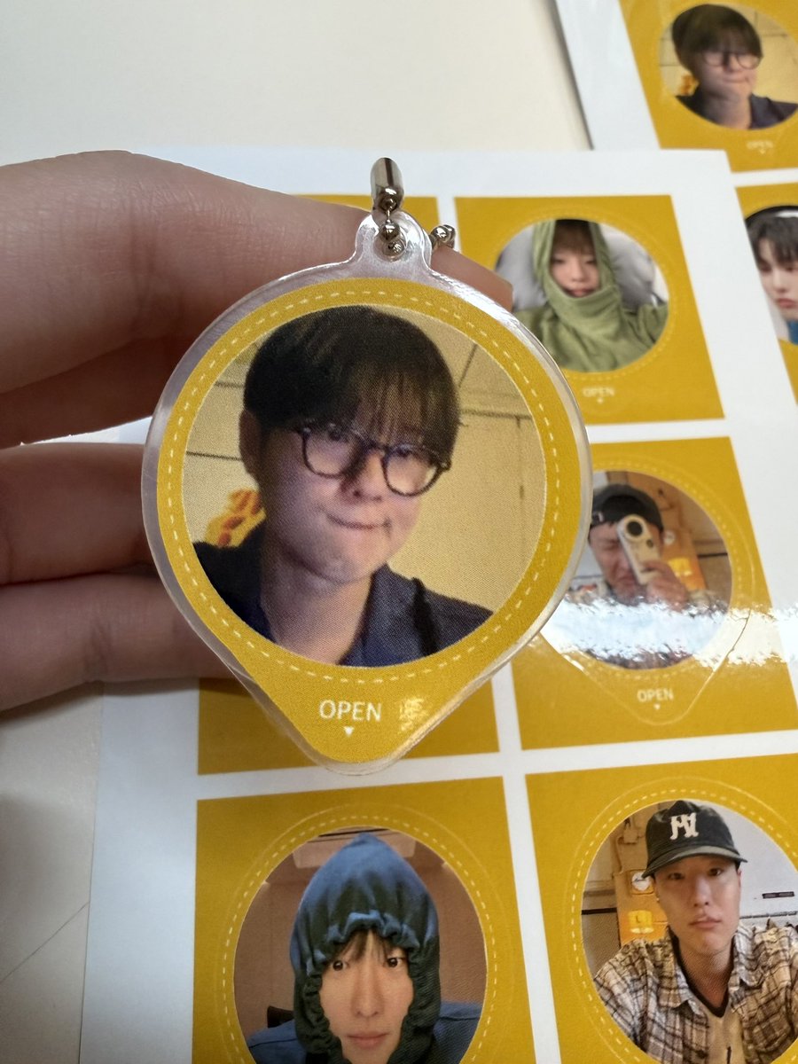 밤토리 tweet media