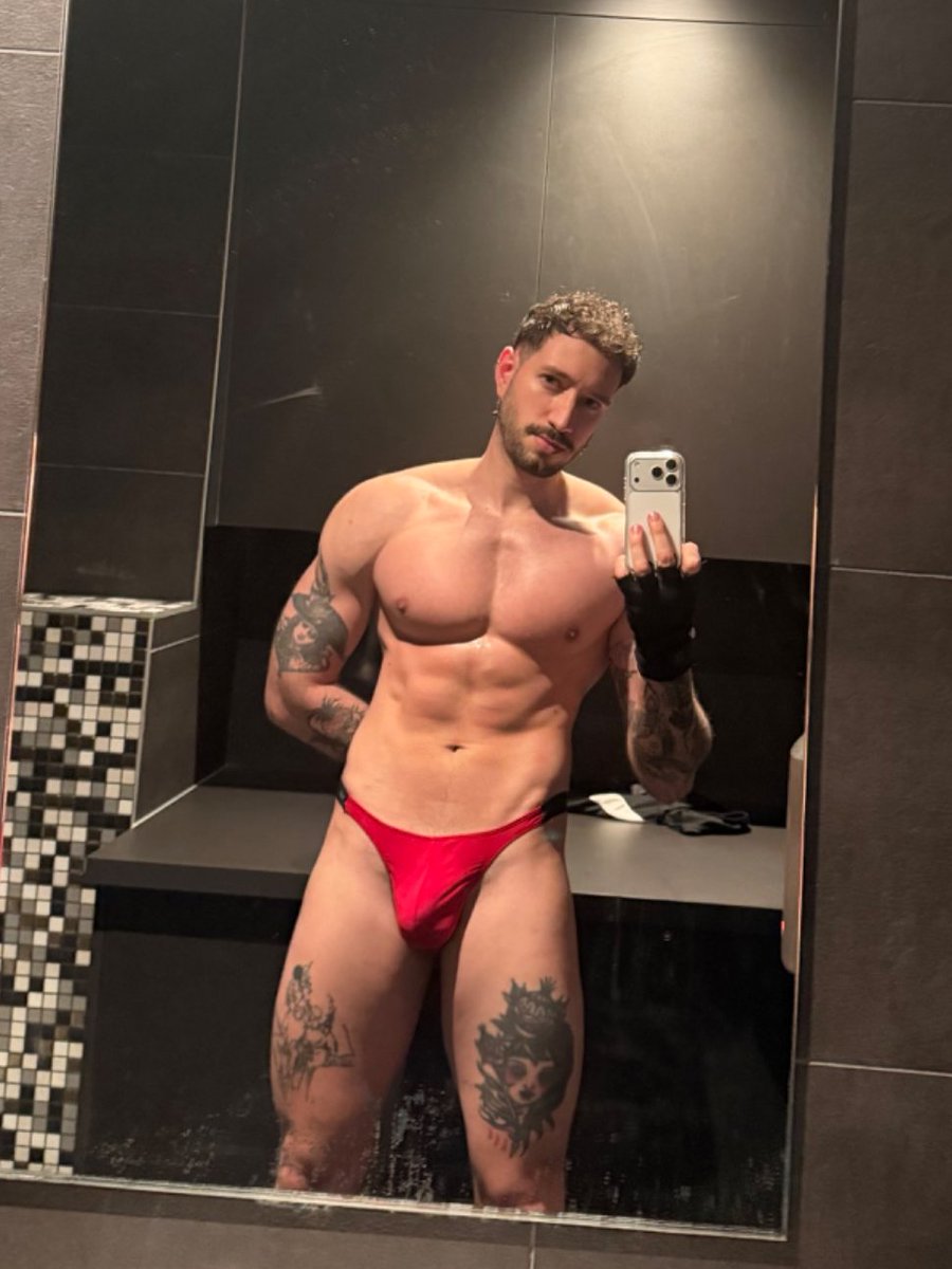 Orphee_69 tweet media