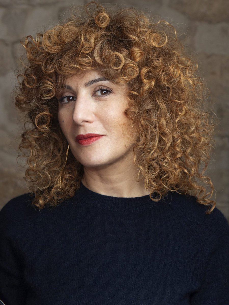 👠 Abnousse Shalmani : Plume d'acier, talons aiguilles et cauchemar absolu des barbus ! 👠

(Republication suite à effacement)

Née à Téhéran en 1977 , et exilée en France en 1985 pour fuir le régime des mollahs , Abnousse Shalmani (<a href="/shalmani_abby/">Abnousse Shalmani</a>) est cette force de la nature