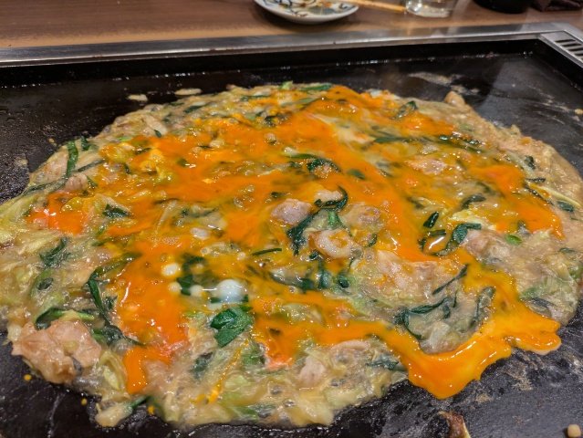 hey_rosy's tweet photo. 月島もんじゃ もへじ はなれのはなれ@東京都中央区月島
東京の夜、月島のもんじゃ通りへ！イカゴロ焼きから、白子、ニラ玉もんじゃ？とてもおいしくいただきました(⁠^⁠^⁠) https://t.co/FwjM7mJTgF