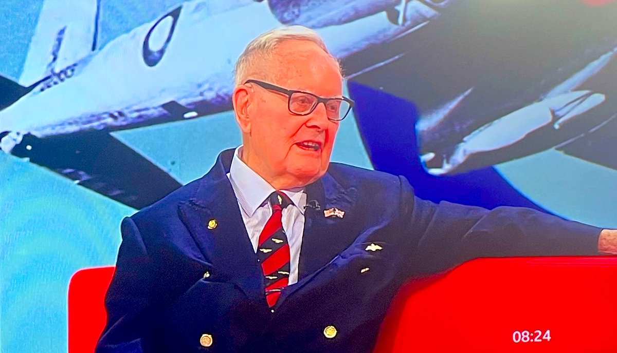 MammyShona's tweet photo. This man is a legend! Loved listening to Mr Colin Bell speak on @BBCBreakfast my Great Uncle also flew in mosquito planes as a navigator. Will definitely be looking out for his book x https://t.co/Yws0pFXAea