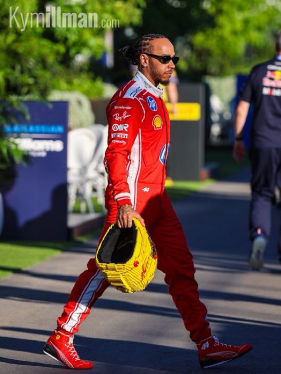 fiagirly's tweet photo. Lewis Hamilton with his LEGO helmet. ✨ https://t.co/WMsViF3UzY