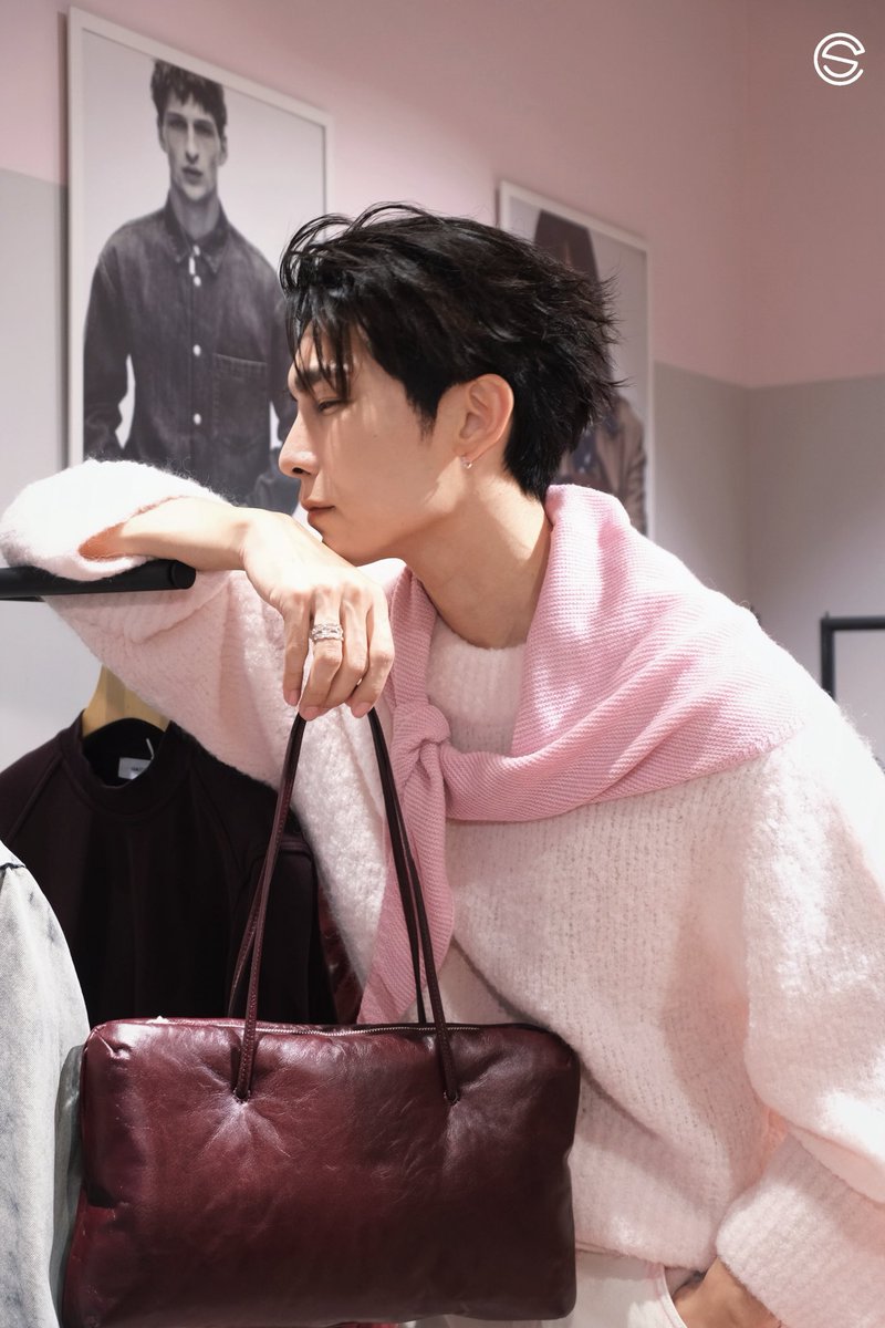 Suppasit Channel tweet media