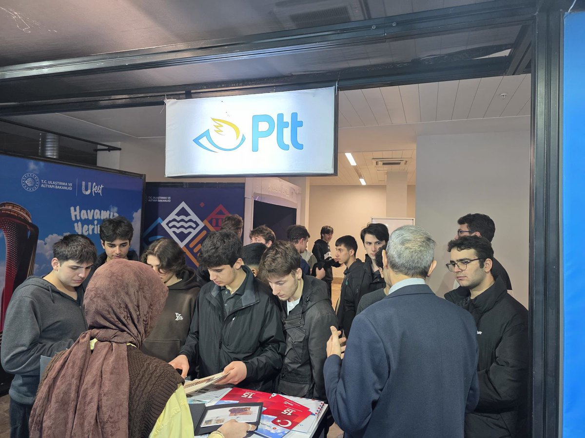 PTTKurumsal's tweet image. Ulaşım ve haberleşme dünyasının kalbi #UFEST’te atıyor! 

Ulaştırma ve Altyapı Bakanlığı’mız tarafından Türk Alman Üniversitesi’nde gerçekleştirilen festivaldeki #PTT standımıza tüm gençlerimizi davet ediyoruz. 

🗓️ Son Gün: 06 Mart 2026 
📍Türk-Alman Üniversitesi