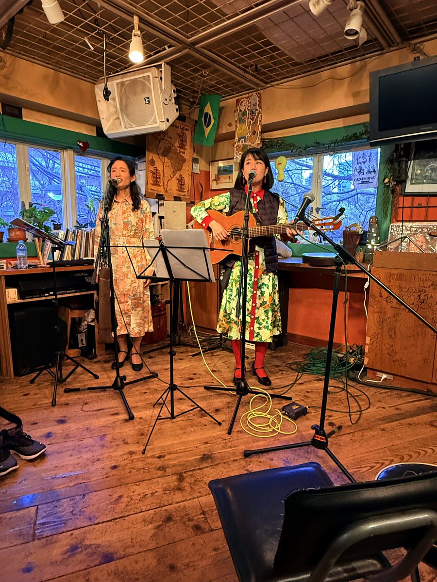 【満員御礼】
今夜19時半より
『すずめのティアーズ』
ライヴてす！

おかげさまで満席となっております。
当日チケットはございませんのでどうぞよろしくお願いいたします。

来られる方
存分に楽しみましょうぞ！

#すずめのティアーズ