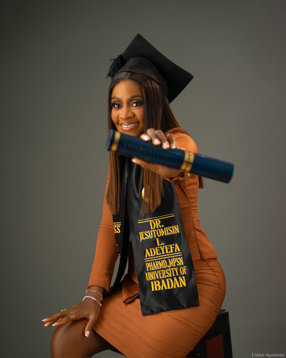 Jesutomisin tweet media