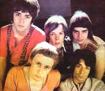 ASK_des's tweet image. #60s What a year for music 1968. Some brilliant records in the charts this year. The Beatles, Jimi Hendrix, Love Affair, Joe Cocker, The Casuals, Four Tops, so many more. The good old days when 60s music was the best in the world.👍
