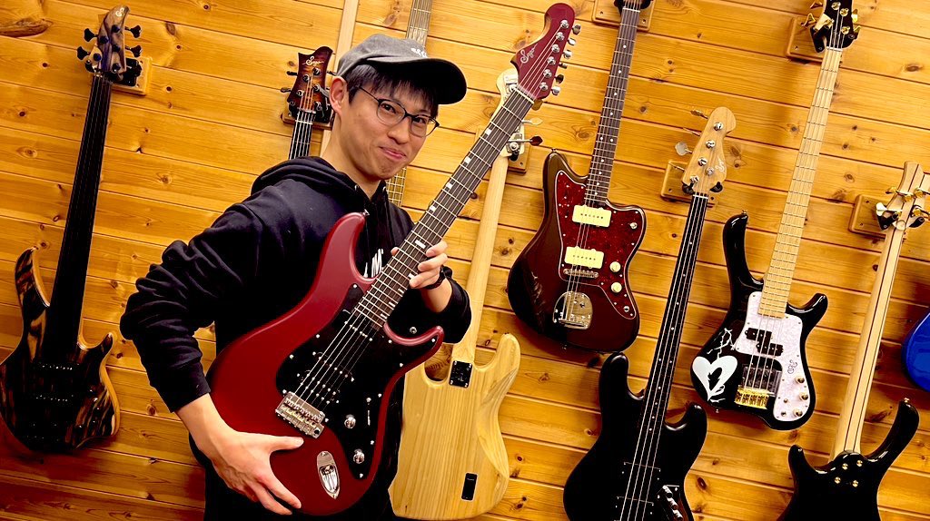red_cat_FMQ's tweet photo. この世で唯一無二の超カッコいいウチの子🎸
これからもお世話になります
#Sagoの日 https://t.co/6mBhG0RLeQ
