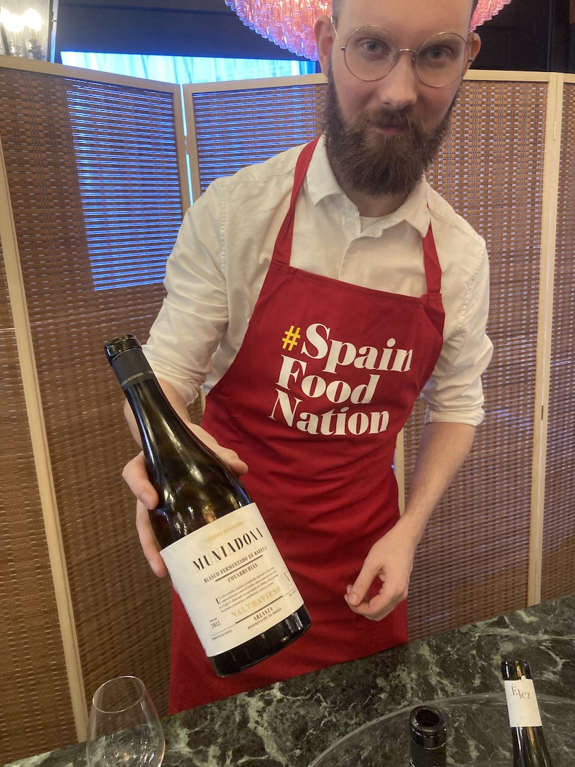 The_Buyer tweet media