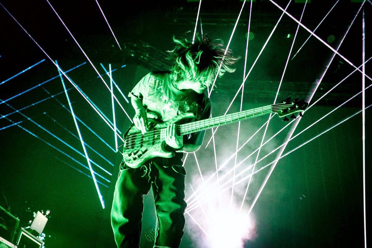 pulpliveworld's tweet photo. To TAKA, TORU, TOMOYA, and RYOTA, your fire and unwavering dedication to your craft have done more than fill arenas. You have reached into the quiet corners of people’s lives and pulled them out of darkness. Your music doesn’t just echo through speakers; it resonates in souls. It heals. It saves. ❤️‍🔥

You are light when everything feels dim. And we are endlessly grateful to stand in that light, even just for a night. ✨

Please know that every time you come back to Manila, you are not just visiting a tour stop. You are coming home to a city that carries you in its heart as fiercely as you carry us in yours. 🤘

#ONEOKROCKinMNL2026 @ONEOKROCK_japan 
Photos by @RuiHashimoto