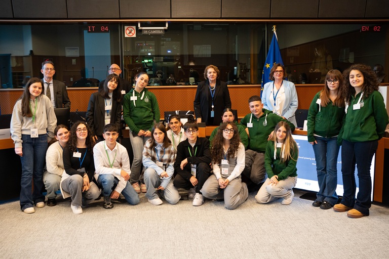 Con i bambini tweet media