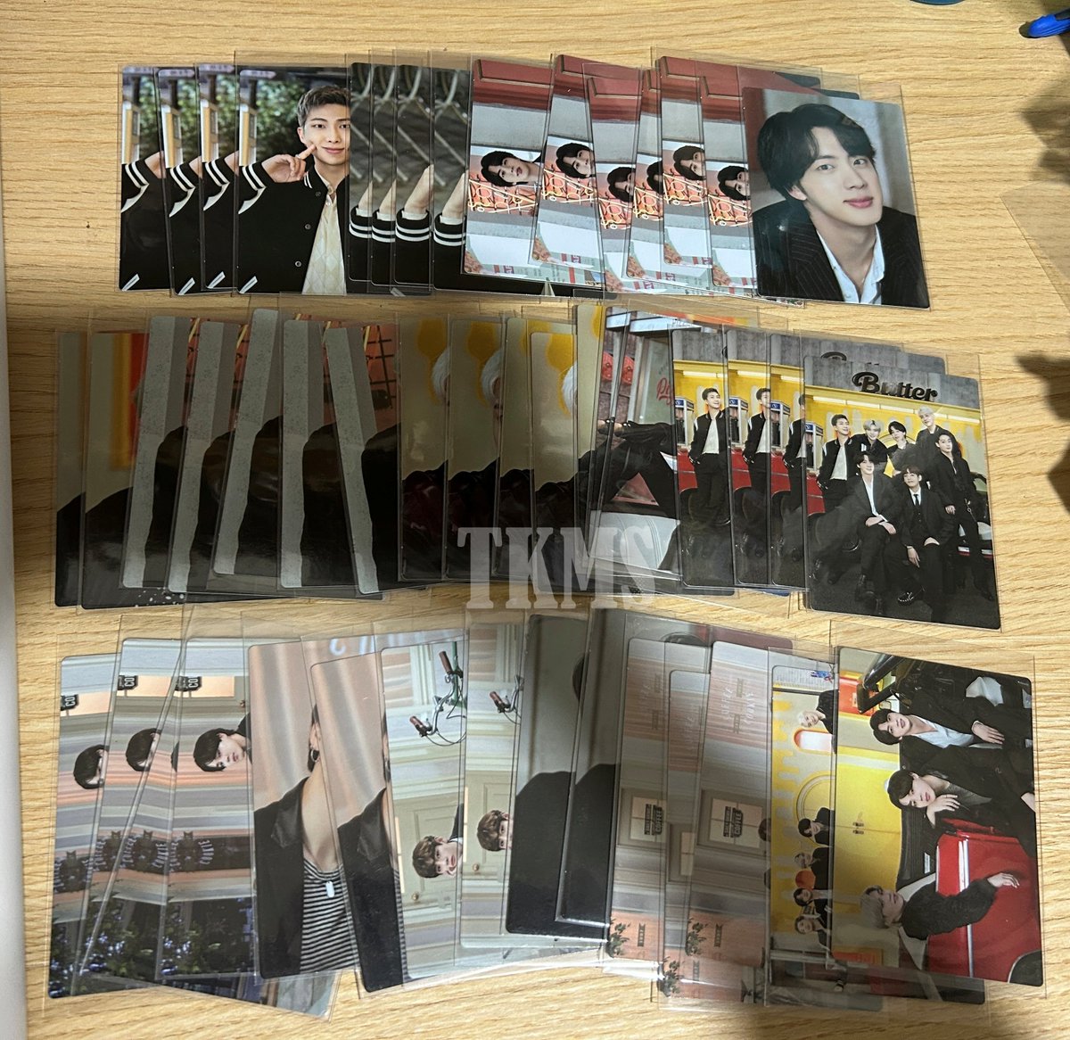 WTS LFB #TKMS_ONHAND 

PERMISSION TO DANCE ON STAGE MINI PHOTOCARD  

450 (take all)