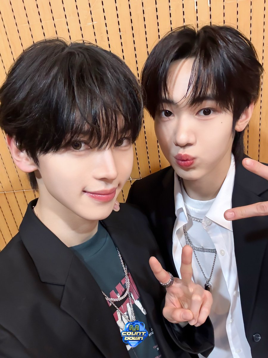 mmelonggg's tweet photo. 아 반했다 https://t.co/Mr7o4XmuQn