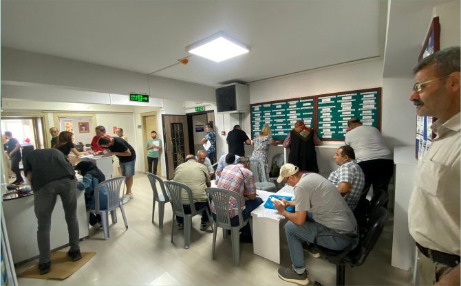 MENEMEN’DE DEV İSTİHDAM HAMLESİ 📈
Menemen Belediye Başkanı Aydın Pehlivan, 25 bin kişiyi iş sahibi yaptıklarını, yeni hedefin ise 35 bin olduğunu açıkladı. İlçede bu yıl 10 bin yeni istihdam sağlanması planlanıyor.
#Menemen #İzmir #İstihdam #Haber
yenivizyon.net/menemende-hede…