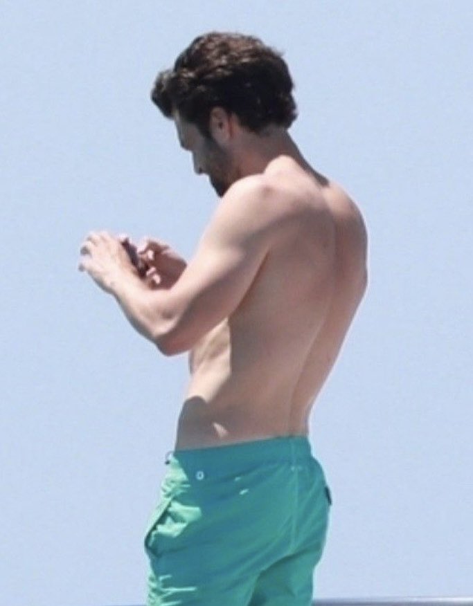 I’m a simple man, I see him

I yearn