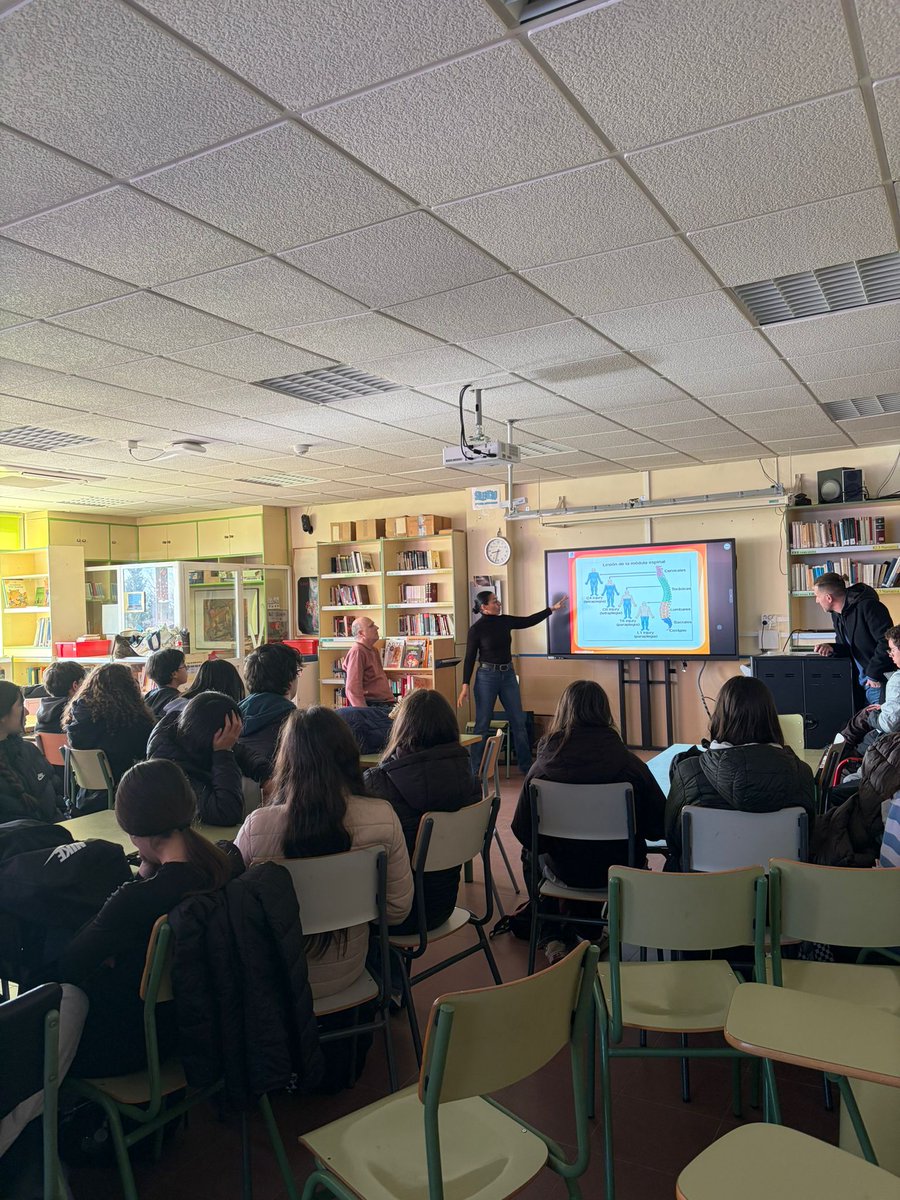 IES Manuel de Falla tweet media