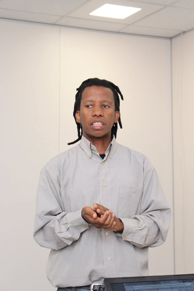 TheLocalSliceBW tweet media