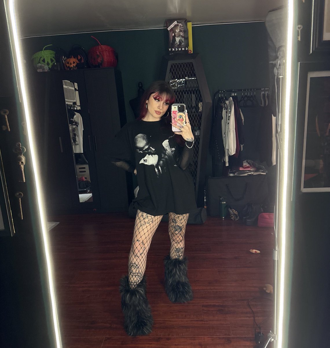 chlotoetweepee's tweet photo. Everything I want wants me more. RT to claim 🖤💫 https://t.co/wX50sWh0Wt