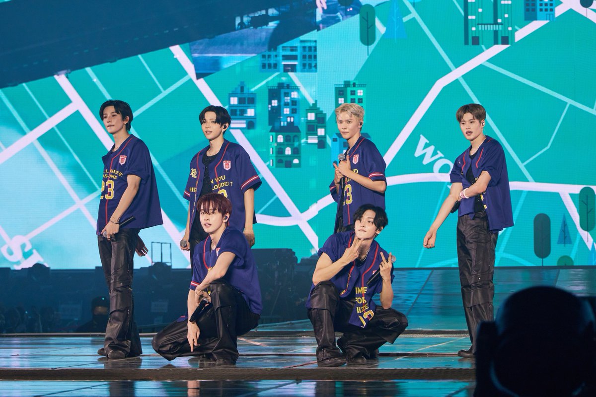 Live Viewing Entertainment tweet media