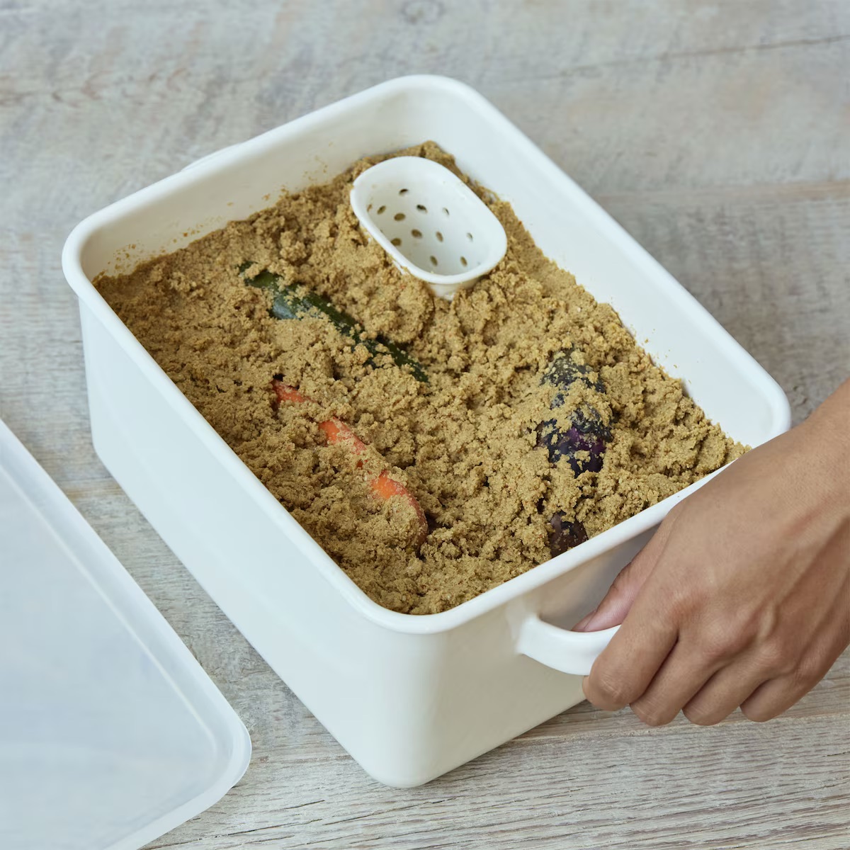 ニオイが付きにくく、酸にも強いので、ぬか漬けづくりにも使える『蓋が