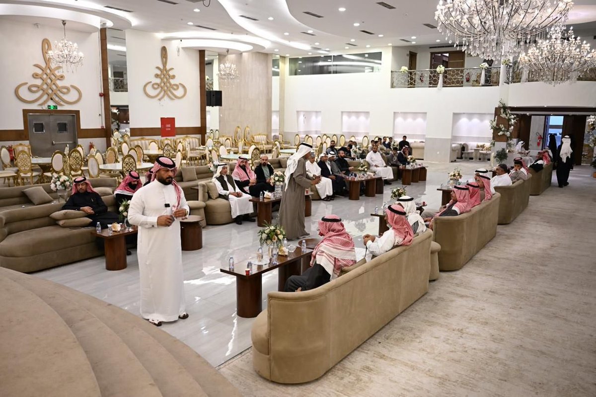 نظّمت جمعية تاروت الخيرية فعالية «إفطار الخير والبركة» بمناسبة يوم اليتيم العربي، بمشاركة الأيتام وأسرهم، إلى جانب الكفلاء والداعمين، في أجواءٍ إنسانية جسّدت معاني التكافل والتراحم بين أفراد المجتمع.

#جمعية_تاروت_الخيرية
#يوم_اليتيم_العربي 
#جزيرة_تاروت