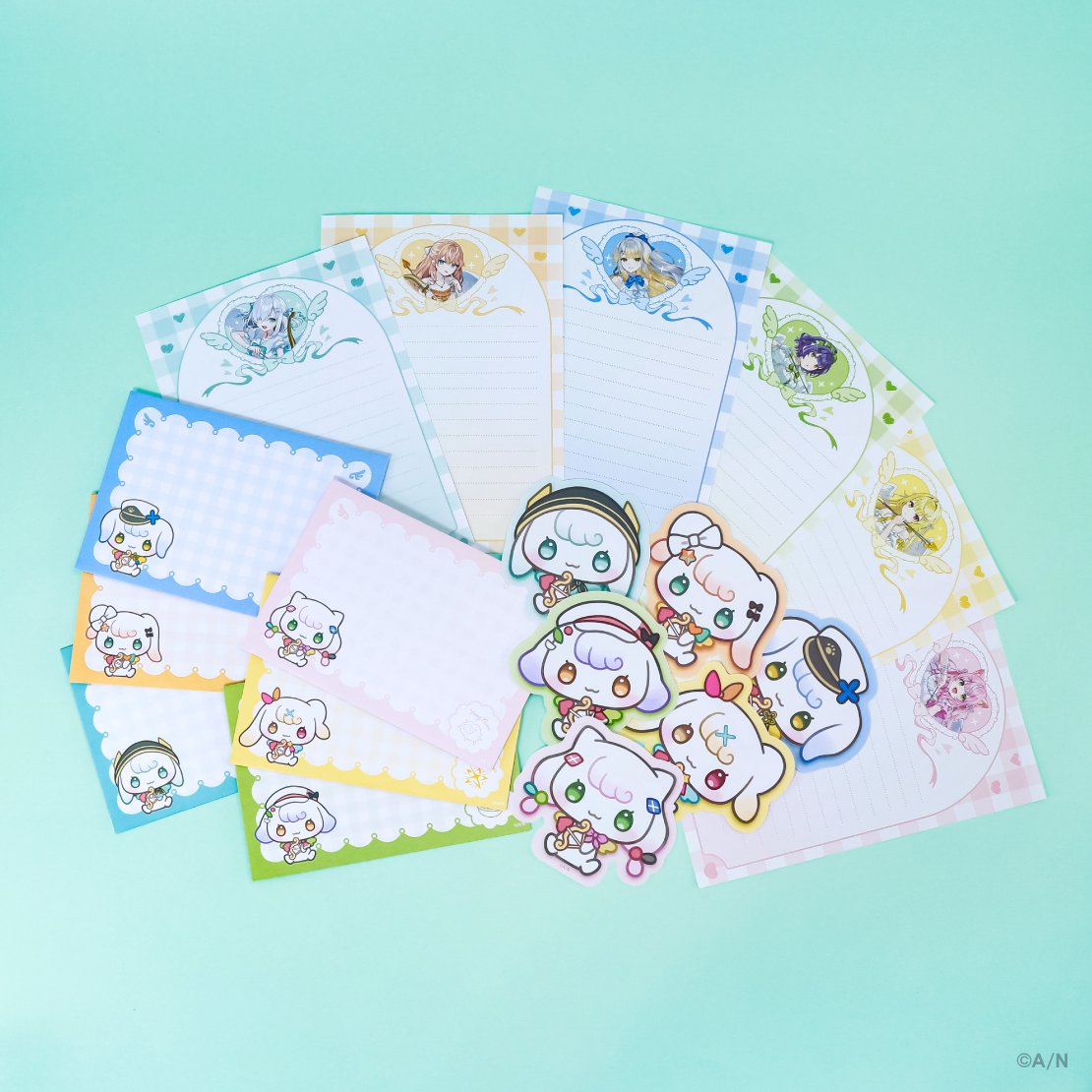 【#ディアフロムキューピッド グッズ紹介①】

グッズの写真を大公開！
ぬいぐるみマスコットはもちもちなさわり心地と手持ちの弓矢がポイント！
想いを伝えるキュートなレターセットも要チェックです💌

▼商品ページ
shop.nijisanji.jp/TAG_720