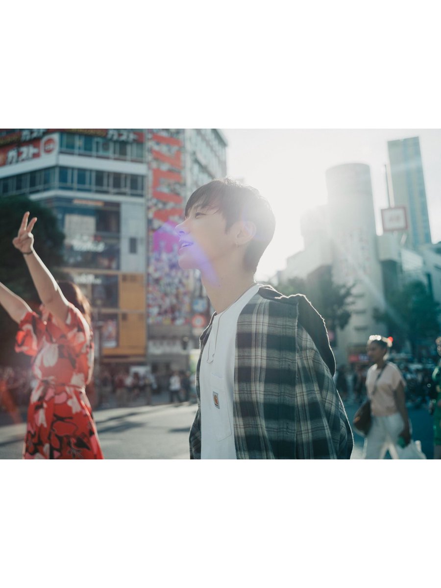 에센티아 포토그래퍼님 인스타에 사진 더 올려주셨다ㅠ.ㅠ♥ 너무 예뻐서 그냥 꽈악 끌어안아 

instagram.com/p/DVfXs29D-dD/