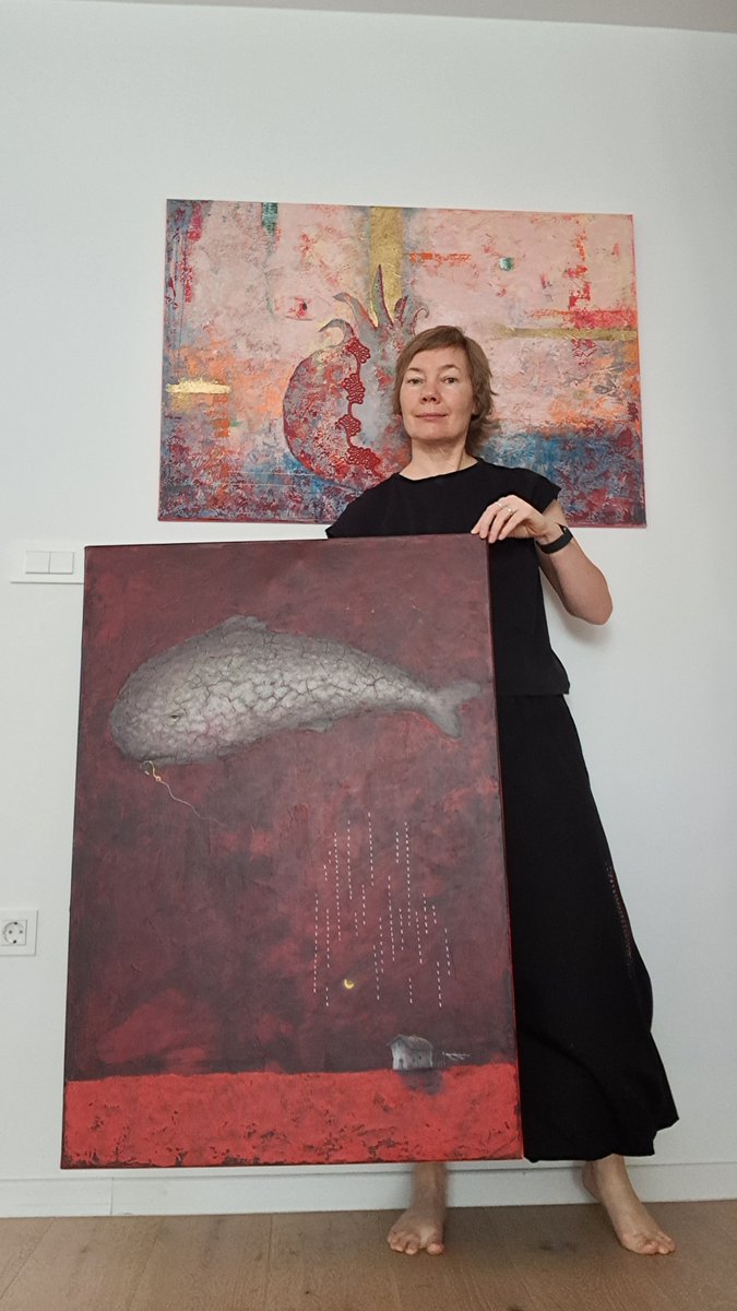 natimade's tweet photo. Črni zidovi se lomijo nad mojo dušo. 
Ljudje so kot padajoče, ugašajoče svetilke. 
Enooka riba plava v temi, črnooka. 
Človek prihaja iz srca teme. 🐟🌙🌃
-
-
#natimade #natimadeart #paintingoftheday #kosovel #artoftheday #črnookariba https://t.co/ENweG4e8rC
