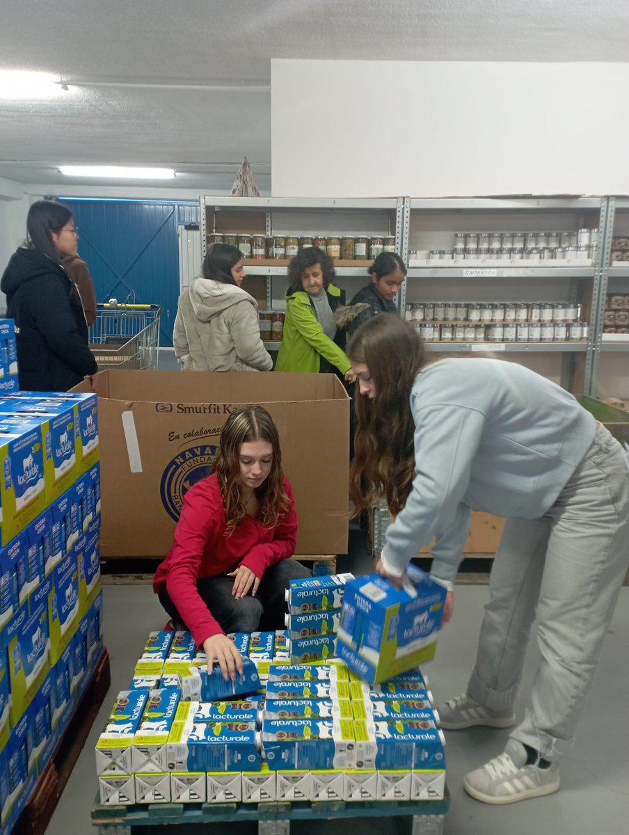 IES Barañáin tweet media