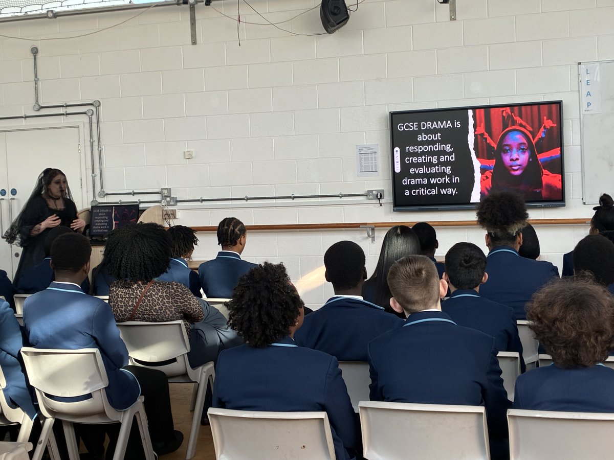 PeckhamAcademy's tweet photo. Our Year 9s are exploring all the subjects available as they get ready to choose their GCSE options. Big decisions, exciting futures! #Year9 #GCSEOptions #ProudtobePeckham https://t.co/ovA76RctN5