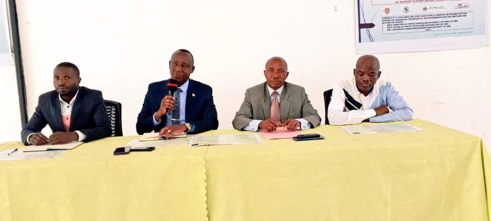 PButanyerera's tweet image. 1/6 #Burundi: Une réunion technique s’est tenue ce Jeudi 04 mars 2026 à l’Hôtel Musumba de #Kayanza pour analyser l’état d’avancement des études relatives aux routes nationales RN1, RN15 et RN22, des axes stratégiques pour la mobilité et le développement économique.