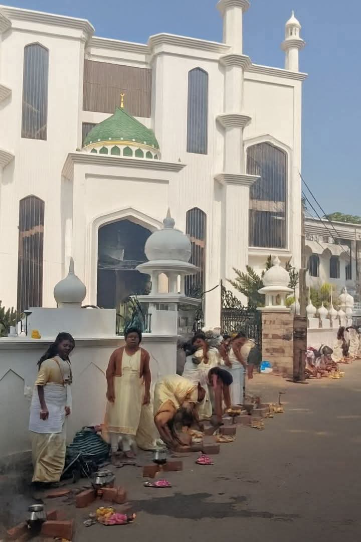 സിംബം tweet media