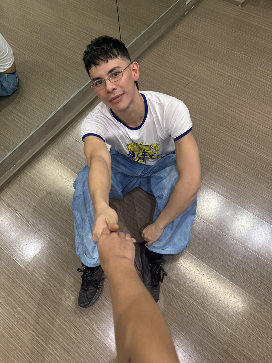 Marina Summers tweet media