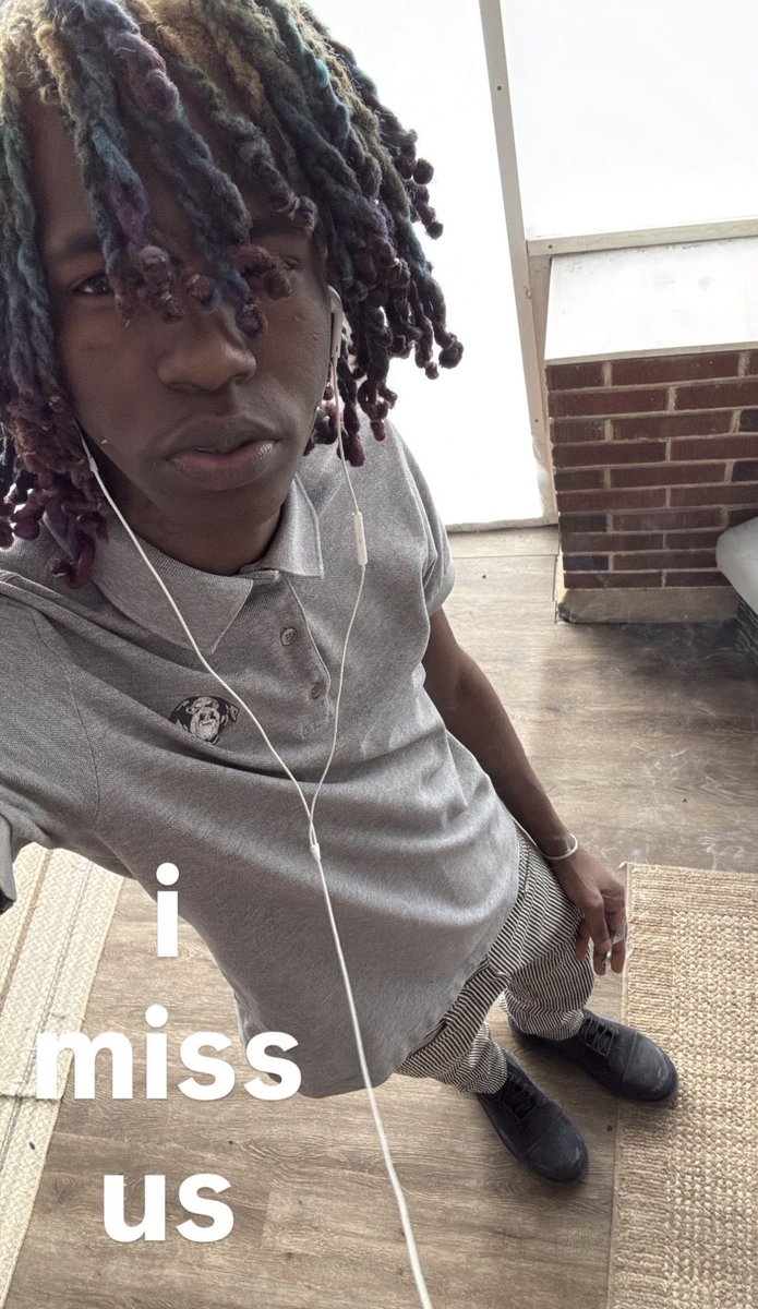 yeri 𝄞⨾𓍢ִ໋ tweet media