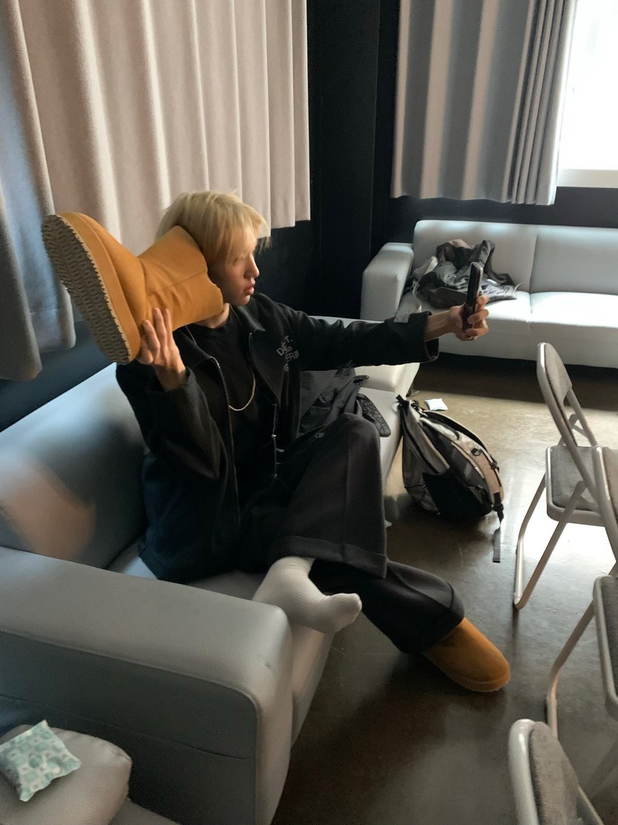 빵저이 tweet media