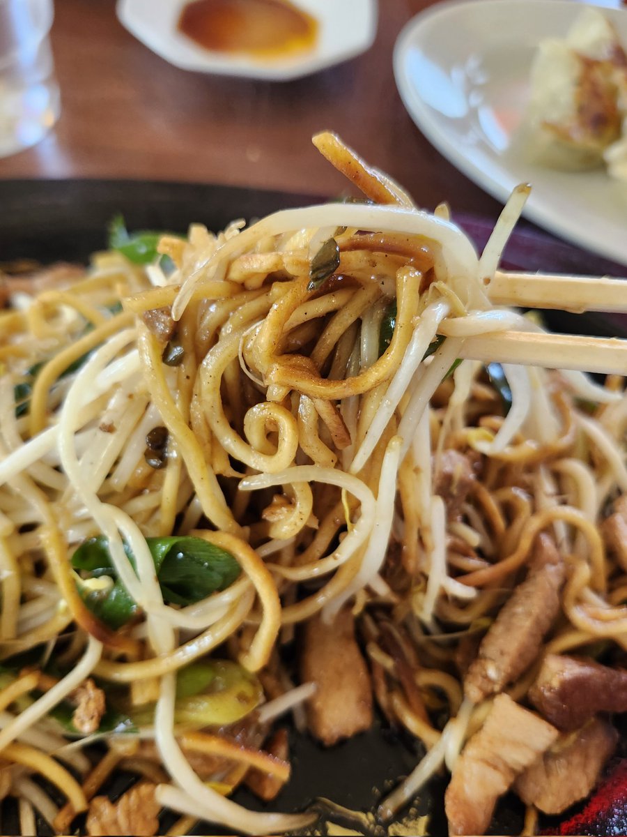 うらべ tweet media