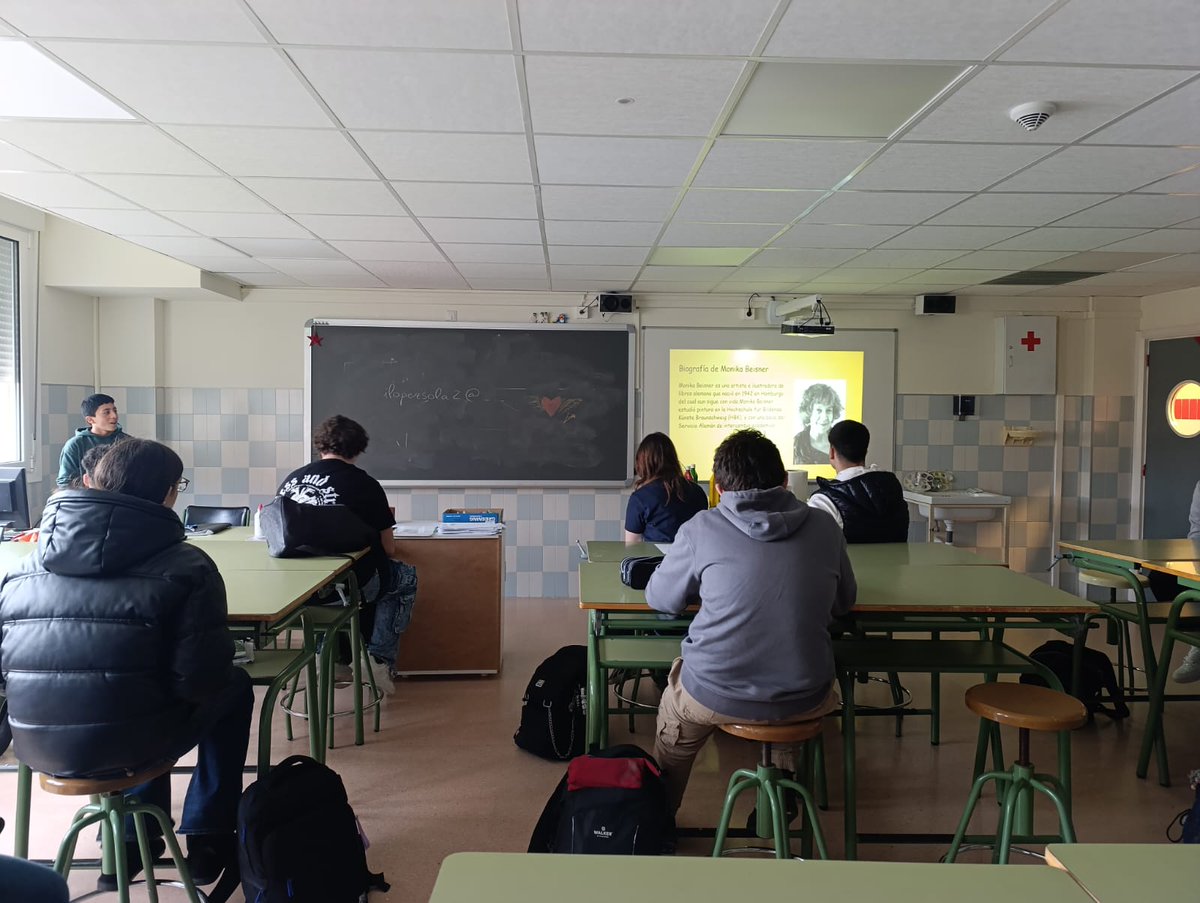 IES Barañáin tweet media