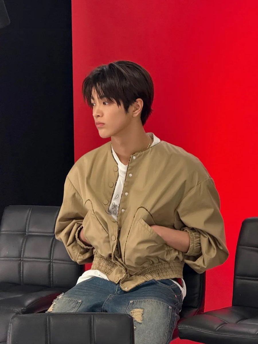 keonho pics tweet media