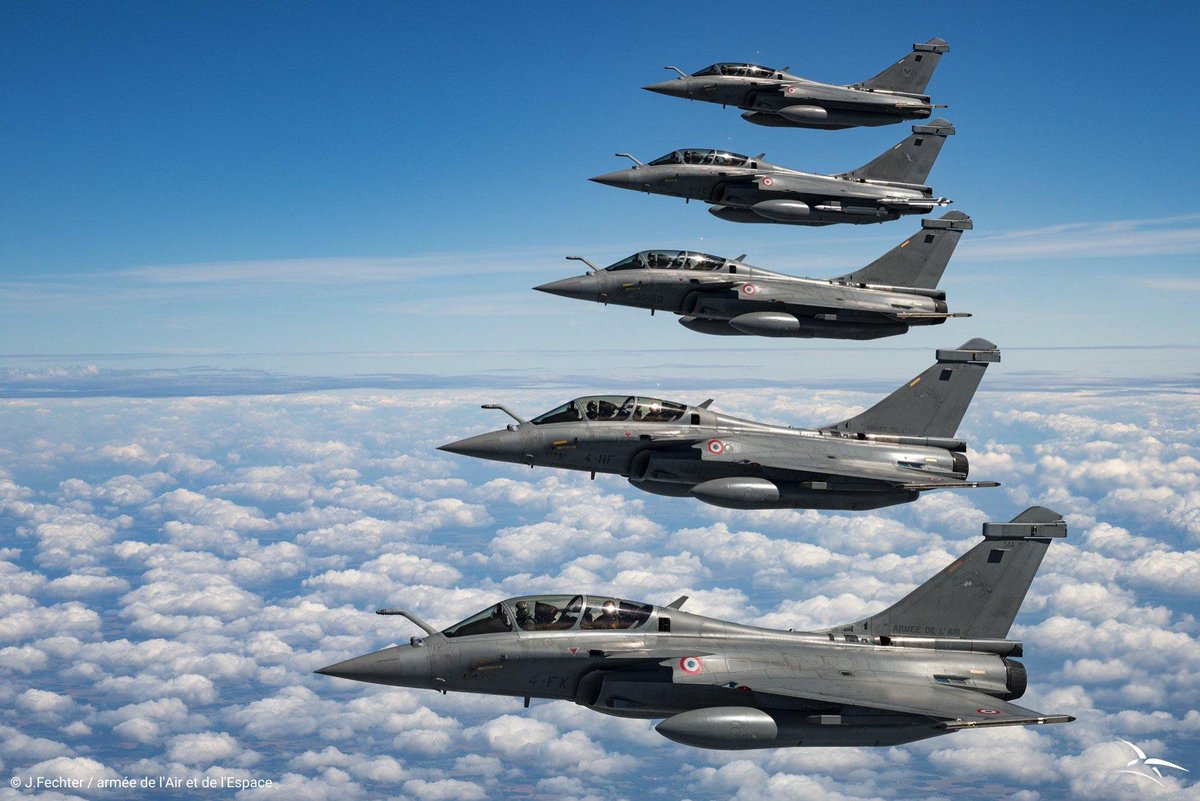 top_force's tweet image. 🇫🇷✈️ Guerre en Iran et au Moyen-Orient: six #Rafale arrivés @Armee_de_lair supplémentaires aux Émirats arabes unis #EAU #UAE 🇦🇪