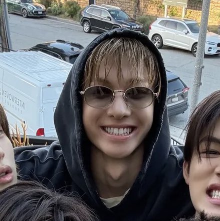 marstnee's tweet image. martin never stop smiling 🥺 please world be kind to him &amp;lt;3 :c