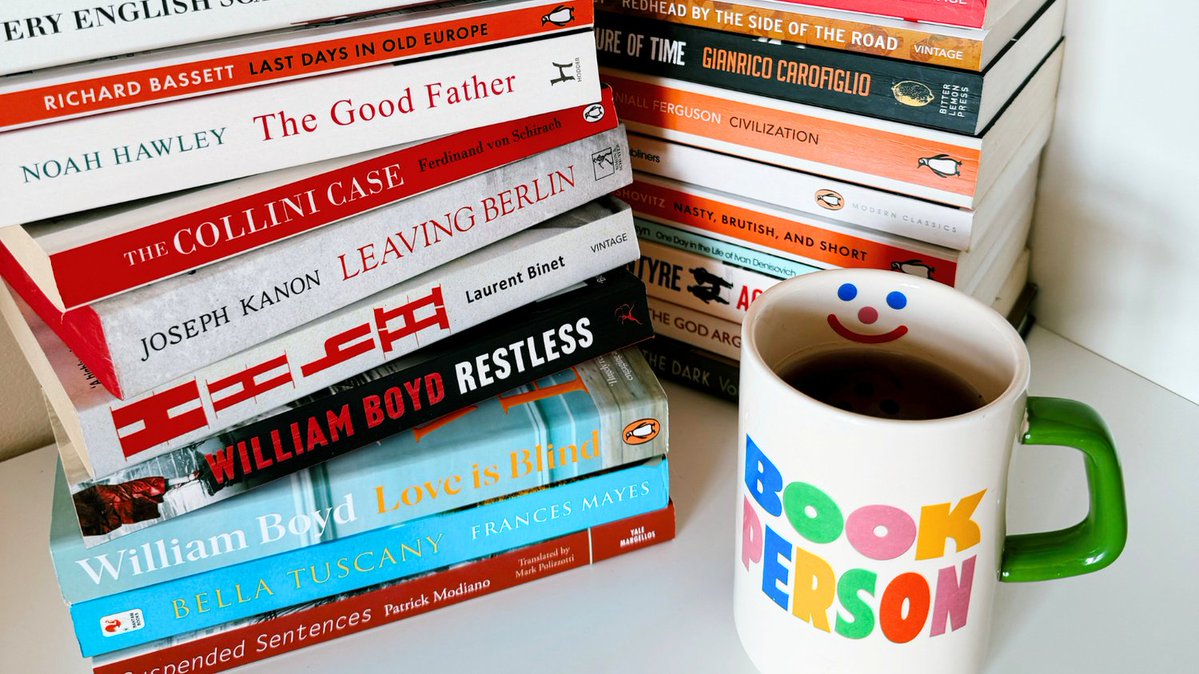 strangebooksUK's tweet image. Happy World Book Day!  To every reader with a towering TBR pile, a book in their bag, and a habit they have absolutely no intention of giving up, this one's for you.  #WorldBookDay #secondhandbooks #strangebooks