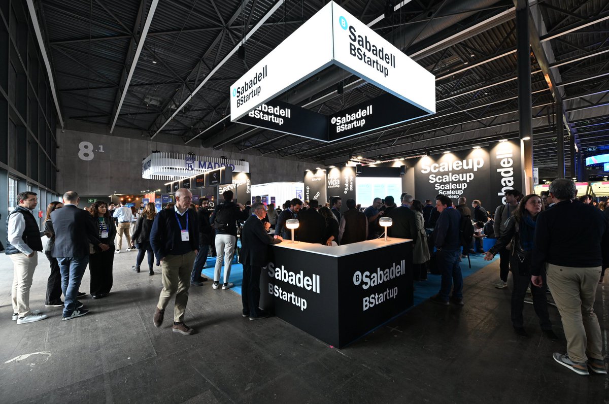 BStartup tweet media