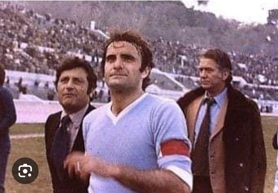 La nostra ca€€o di storia. Tu, Coso, non ne farai mai parte. I laziali disprezzano te, Floridi, Fabiani e chiunque faccia del male alla Lazio e ai tifosi della Lazio.
Ma verrà un giorno!