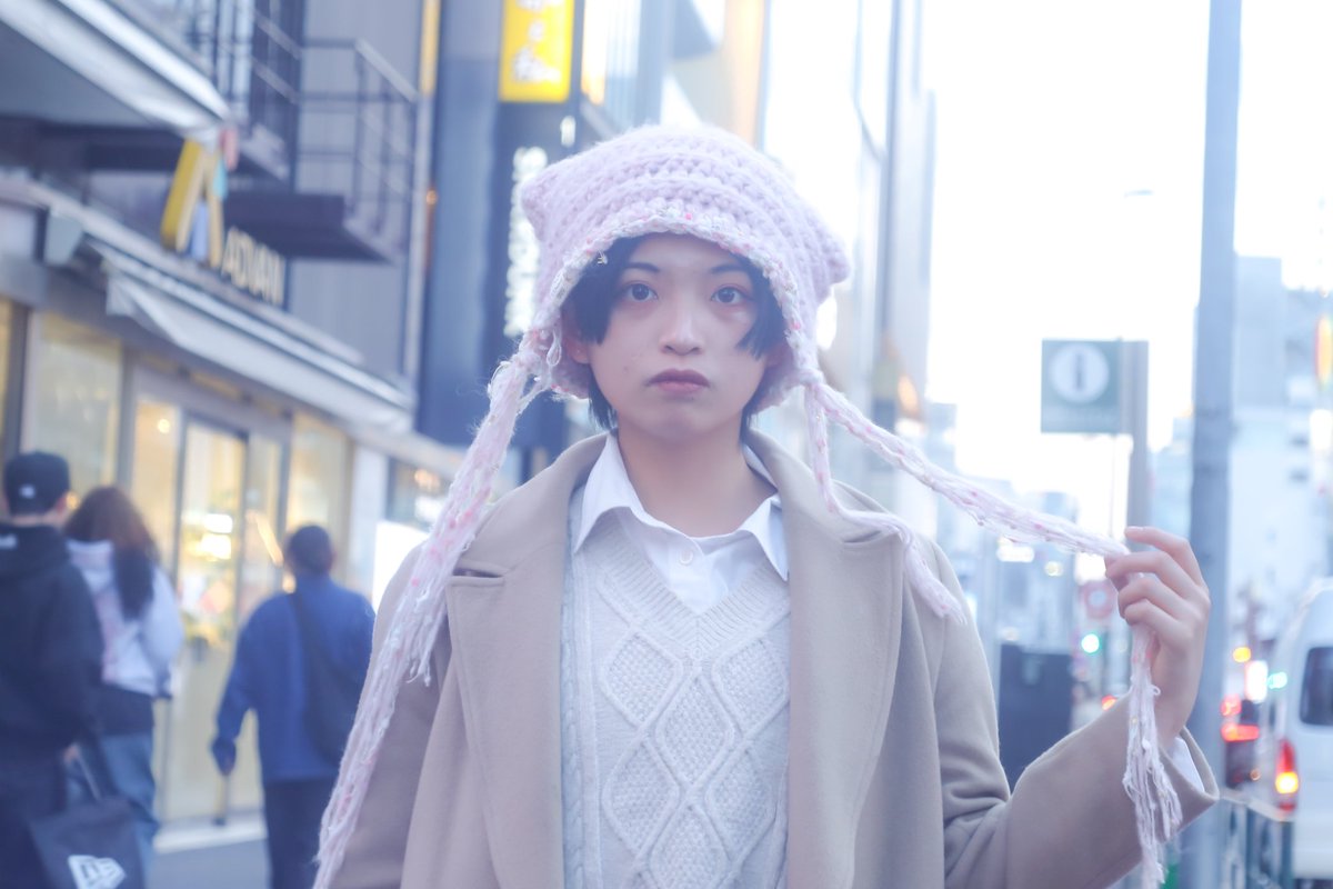 fujimomo_tone's tweet photo. #portrait 
meow
photo:@kinukashi0713 
knit cap:@100sleepsheep https://t.co/CwJy11X8uJ