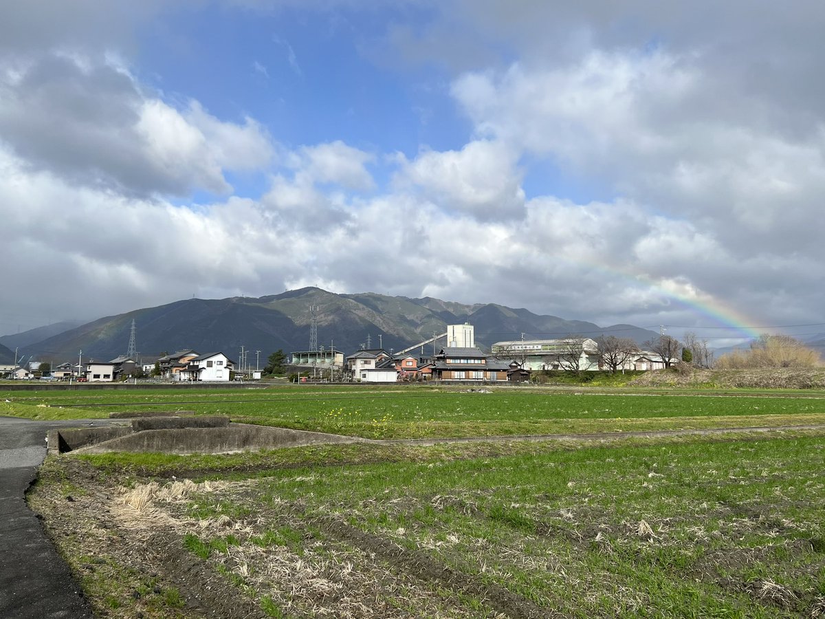 Post by hrm2017 on X: 虹が出ていた